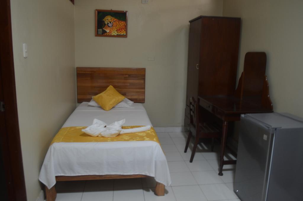 Hotel Golden Star Iquitos Extérieur photo