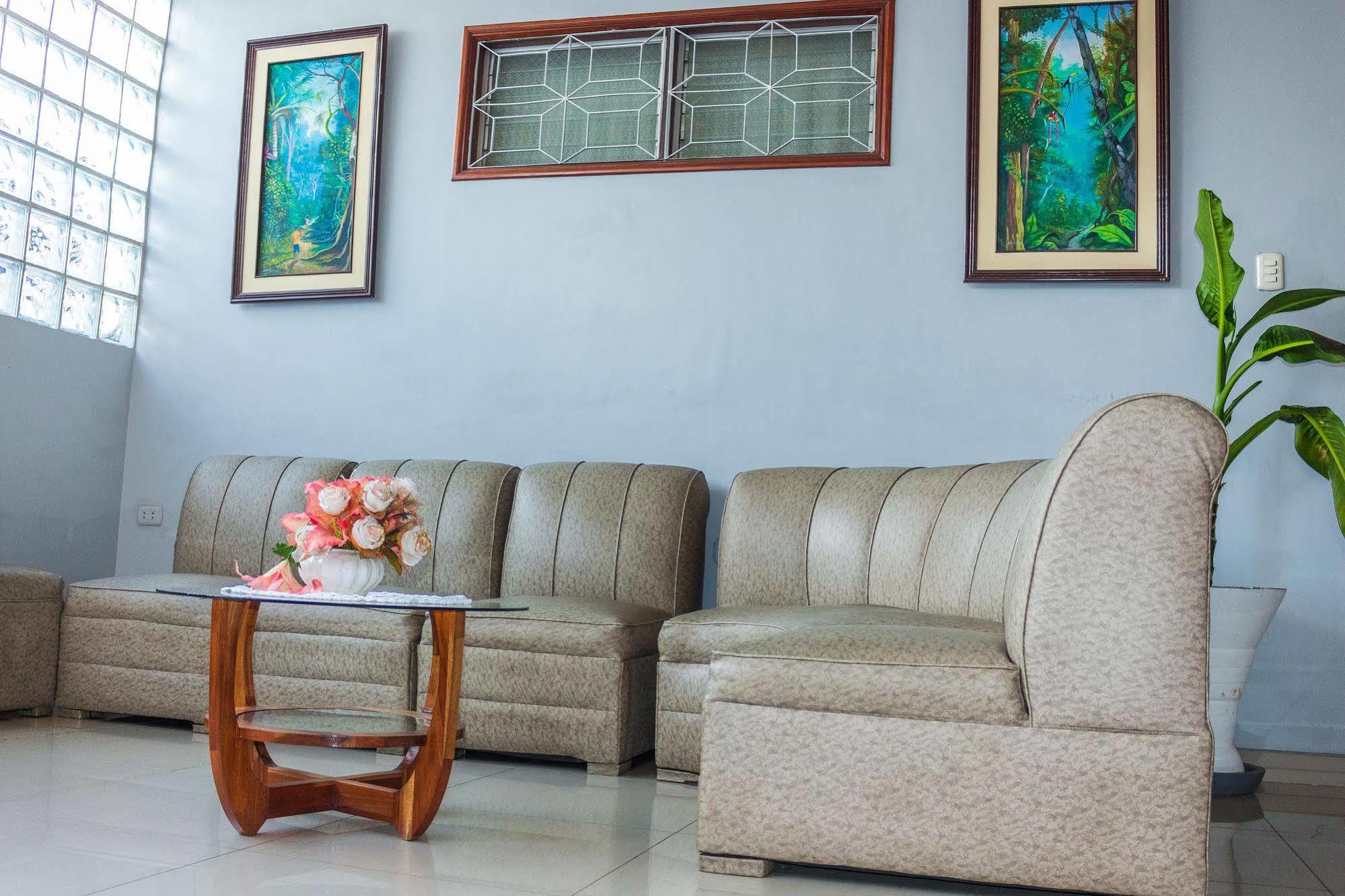 Hotel Golden Star Iquitos Extérieur photo