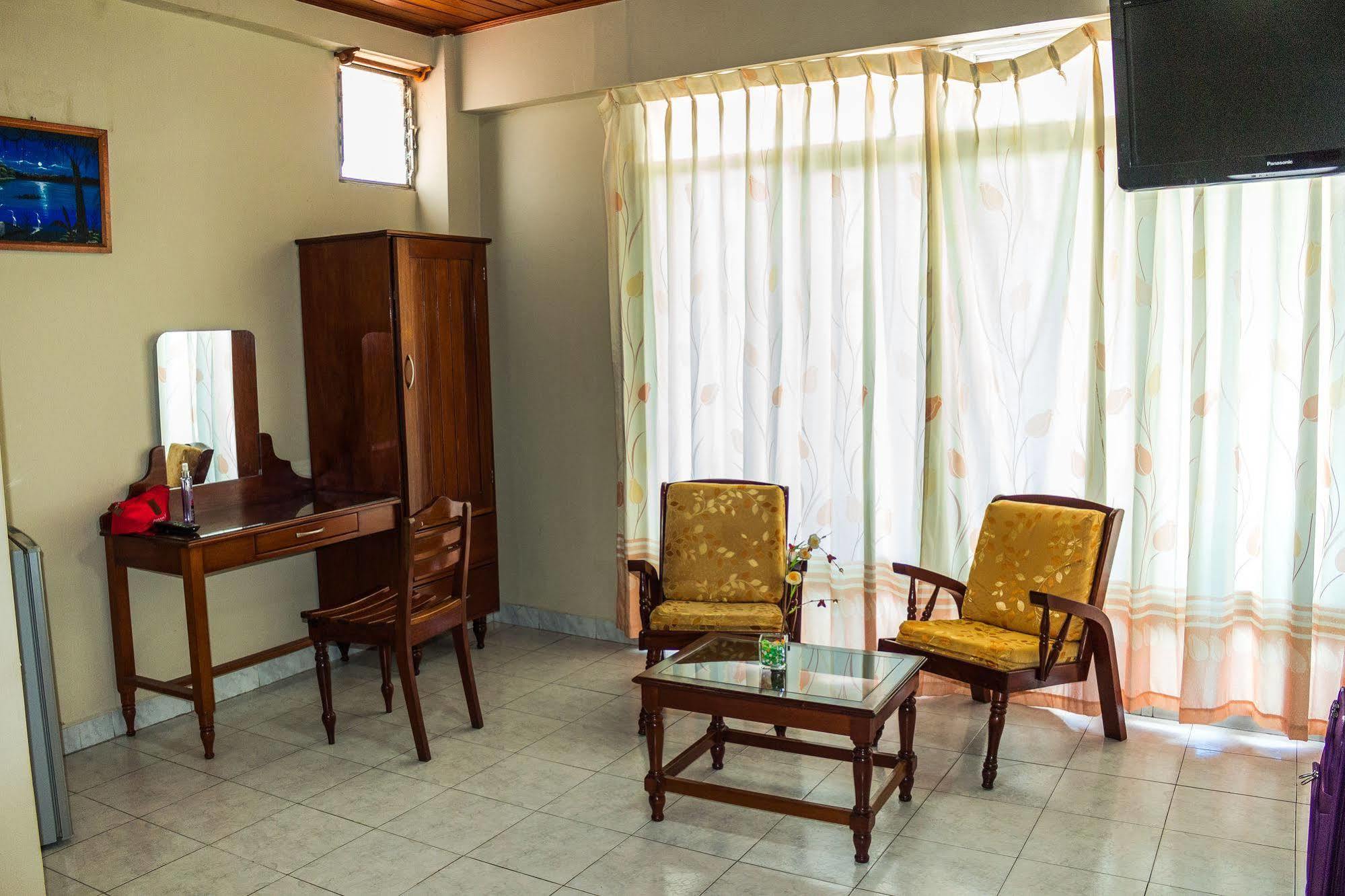 Hotel Golden Star Iquitos Extérieur photo