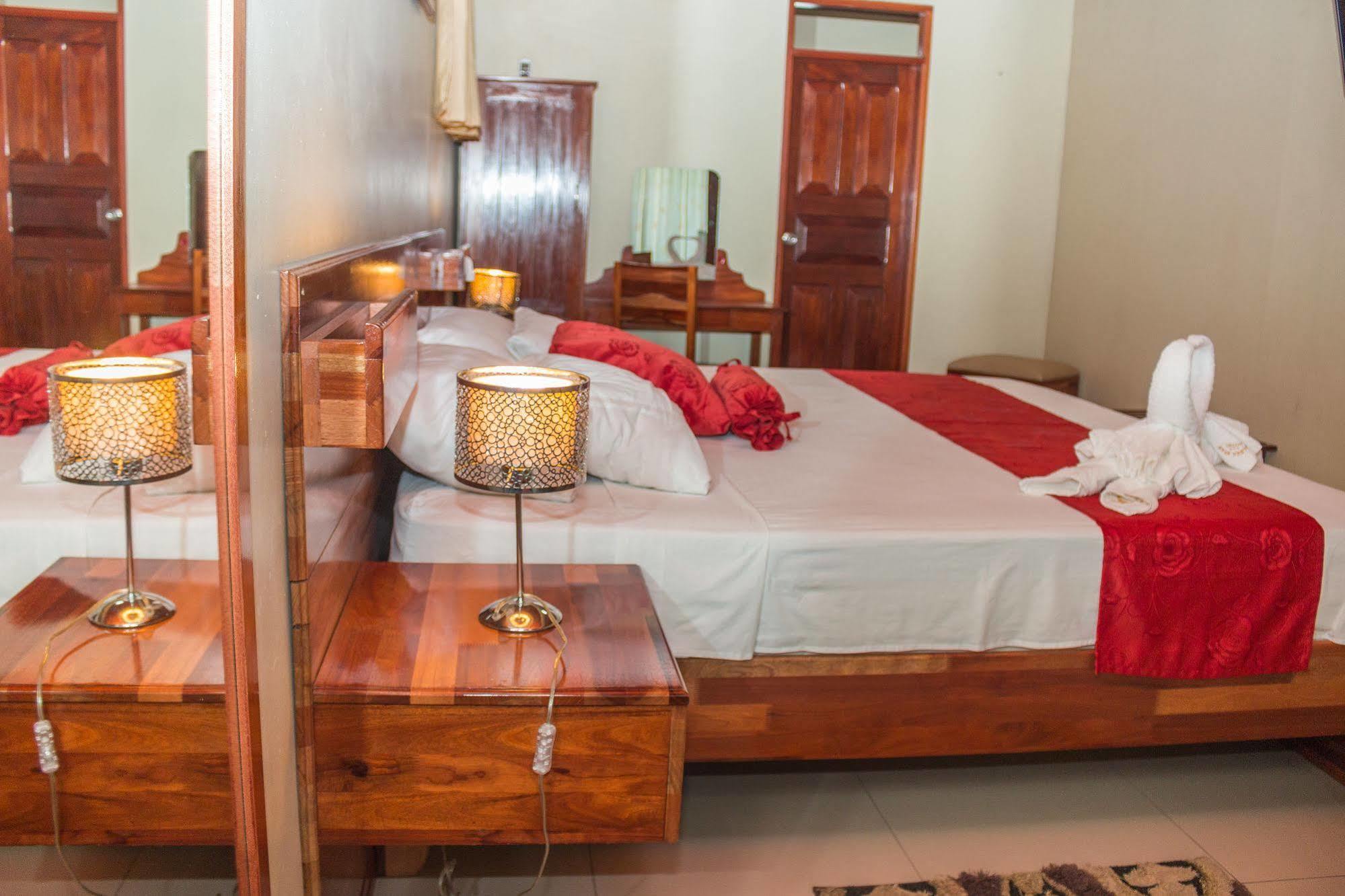 Hotel Golden Star Iquitos Extérieur photo