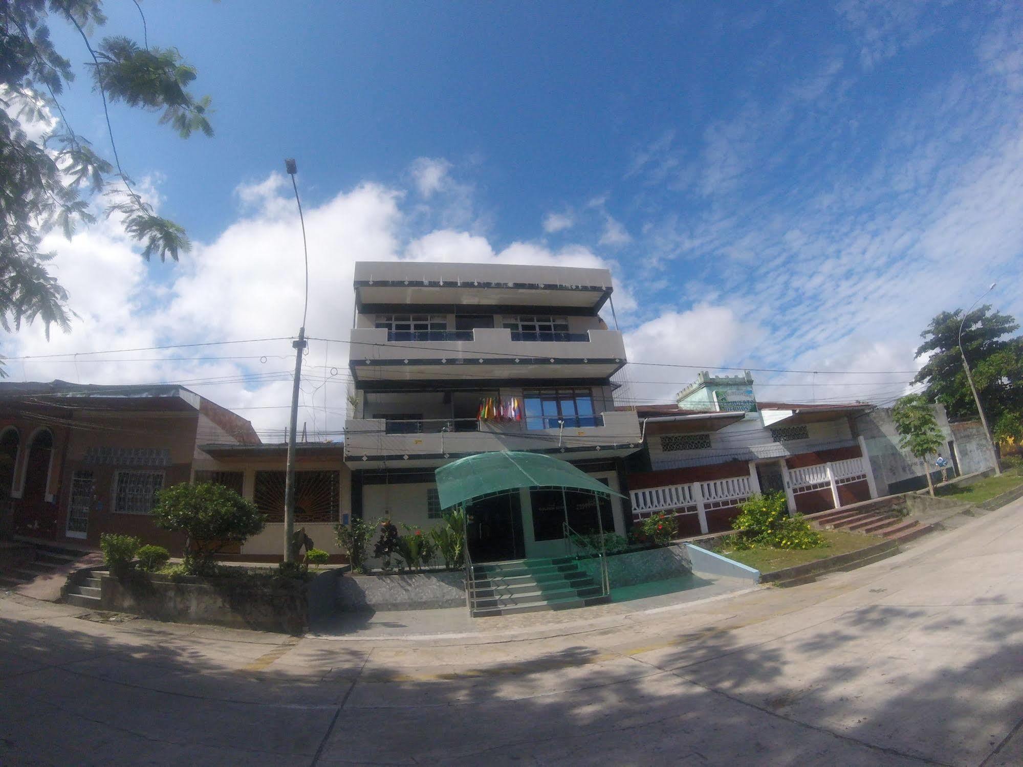 Hotel Golden Star Iquitos Extérieur photo